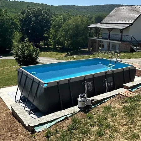 Uba Fruska Gora Apartment *